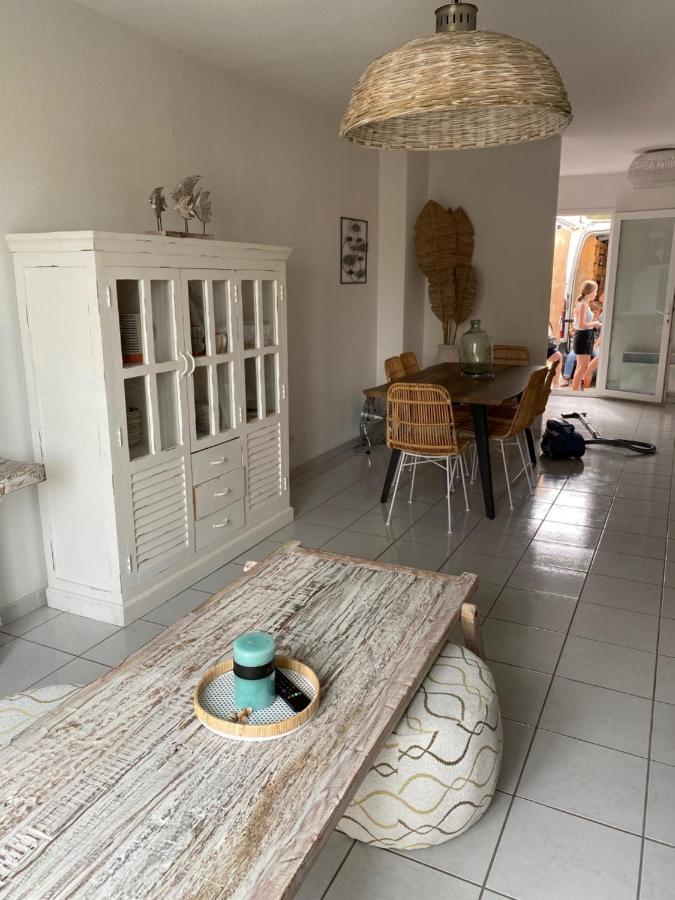Maison St Pierre La Mer Saint-Pierre-la-Mer  Экстерьер фото